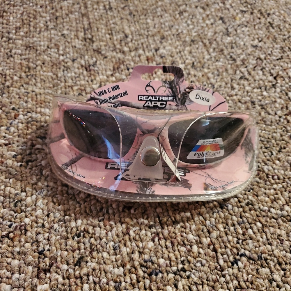 Realtree pink camo sunglasses